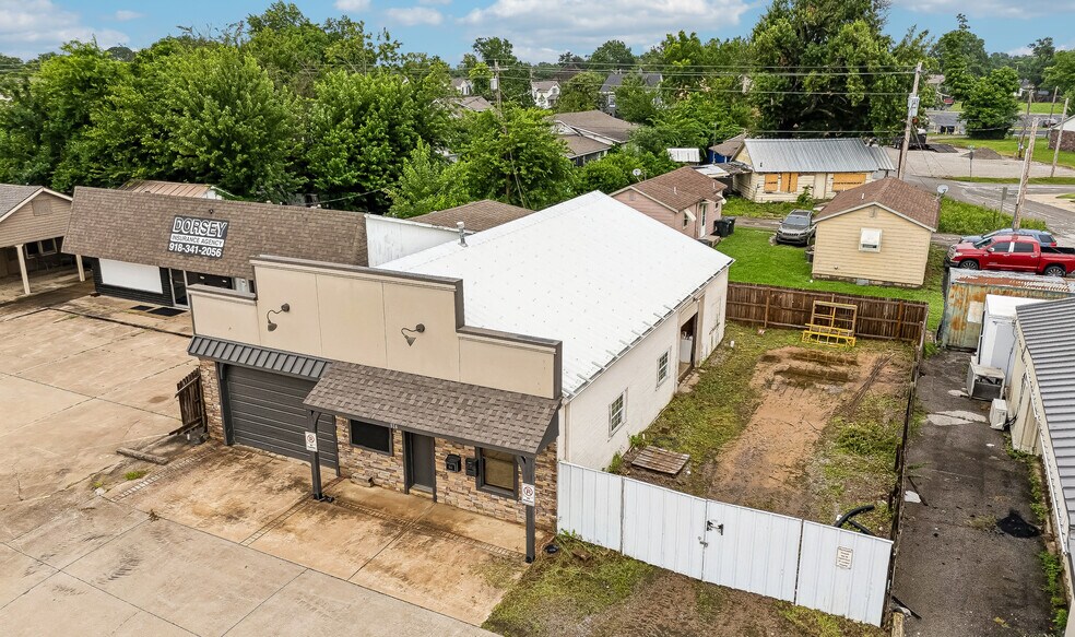 More Photos Of 514 E Will Rogers Blvd, Claremore Office For Sale