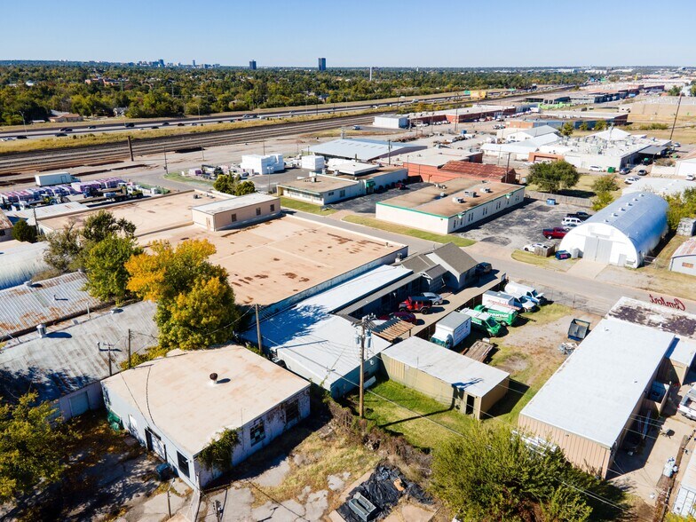 More Photos Of 28 NE 28th St, Oklahoma City Flex For Sale