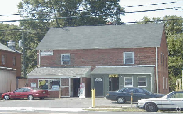 More Photos Of 3201 Columbia Pike, Arlington Storefront For Lease