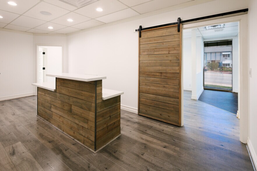 More Photos Of 2505 Canada Blvd, Glendale Office For Lease