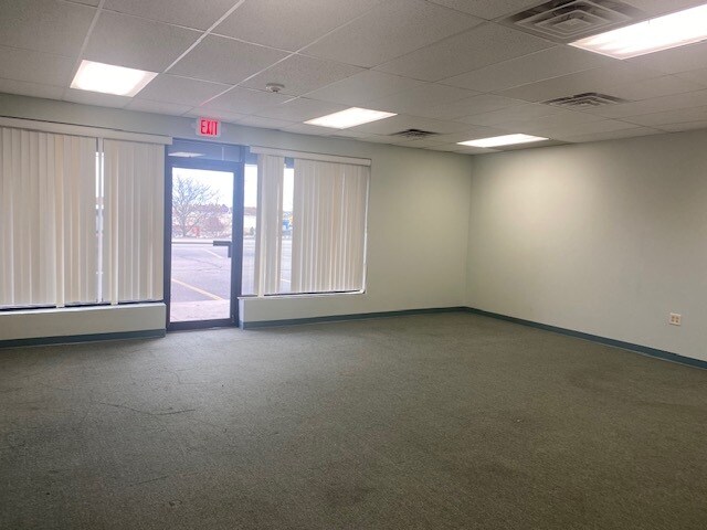 More Photos Of 365 Westgate Dr, Brockton Office For Lease