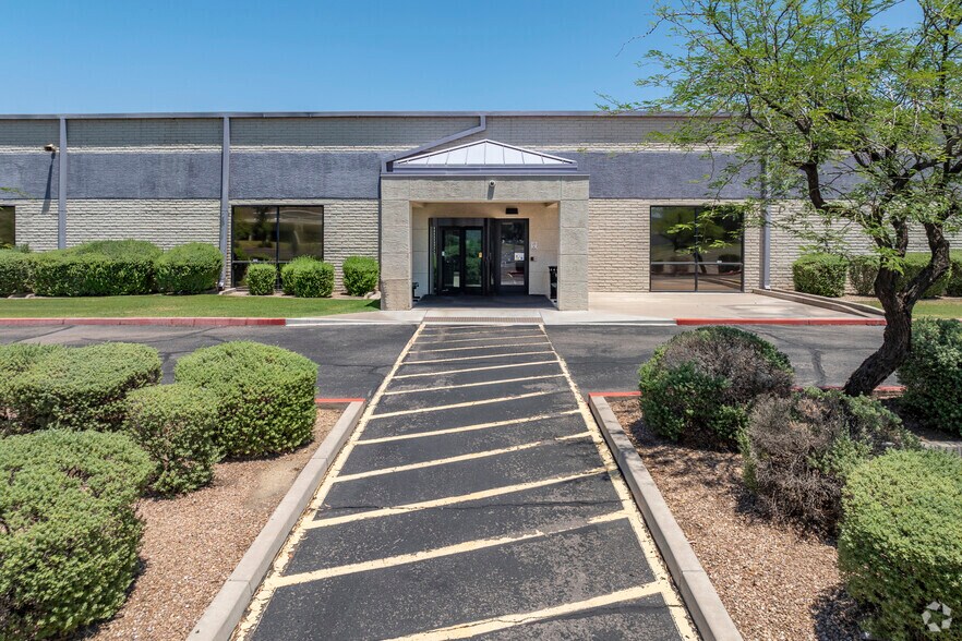 More Photos Of 1616 W 17th St, Tempe Office For Lease