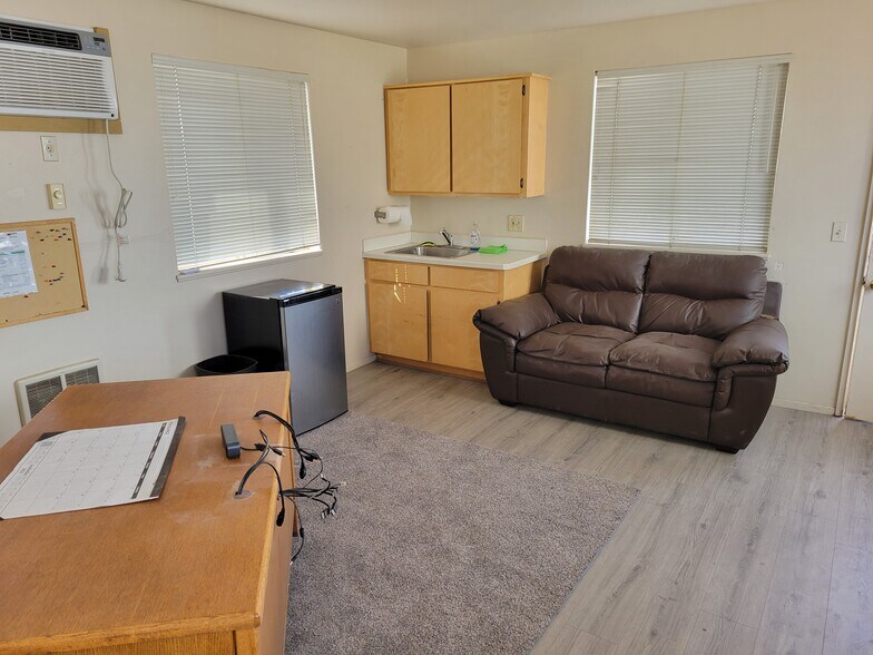 More Photos Of 500 NW Cherry Ln, Madras Industrial For Sale