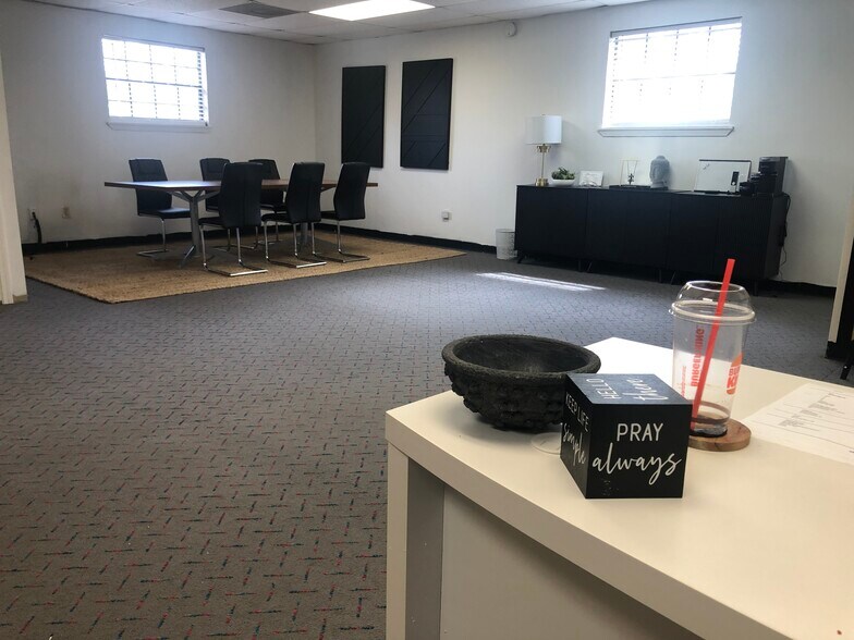 More Photos Of 2273 Barataria Blvd, Marrero Loft Creative Space For Lease