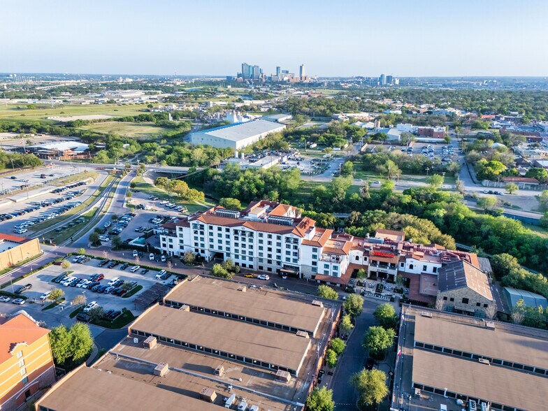 More Photos Of 319 NE 23rd St, Fort Worth Land For Sale