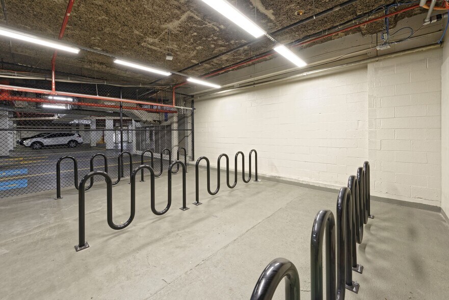 More Photos Of 600 Pennsylvania Ave SE, Washington Office For Lease