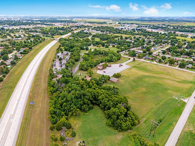 More Photos Of 3000 S 9th St, Chickasha Apartments For Sale