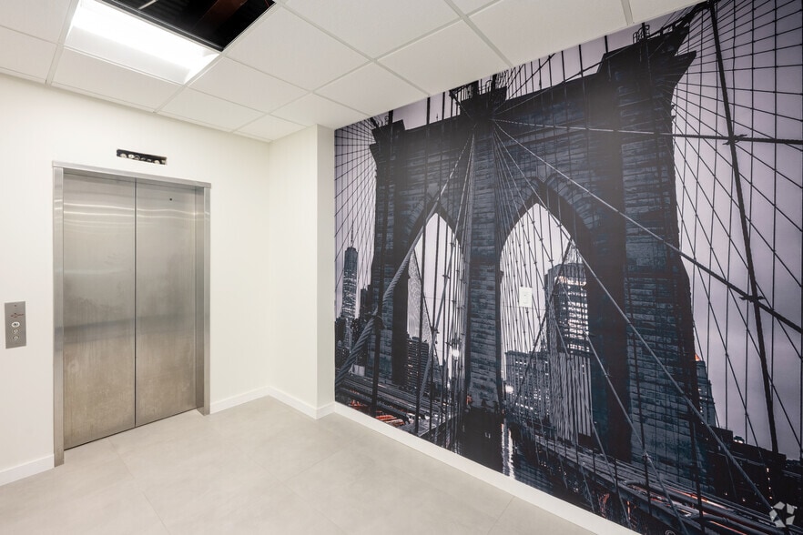 More Photos Of 1051 Franklin Ave, Garden City Office For Sale