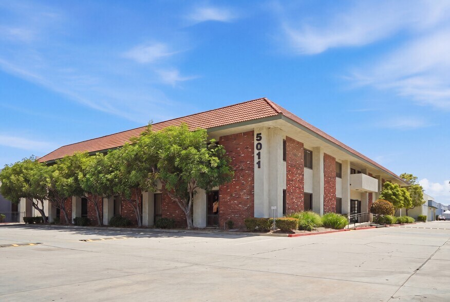 More Photos Of 5011 Argosy Ave, Huntington Beach Loft Creative Space For Sale