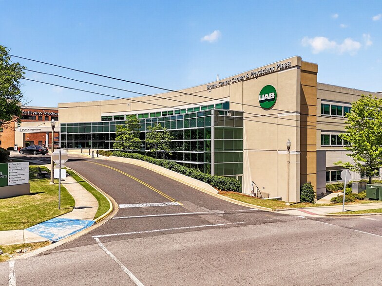 More Photos Of 2728 10th Ave S, Birmingham Medical For Lease