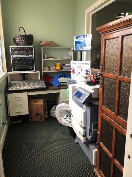 More Photos Of 6416 Corona Ave, Bell Religious Facility For Sale