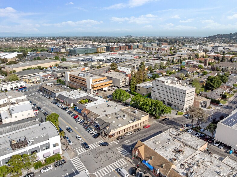 More Photos Of 33-35 W 25th Ave, San Mateo Storefront For Lease
