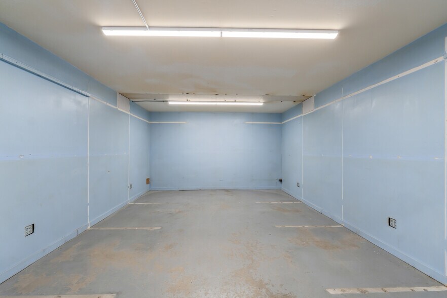 More Photos Of 703 N 7th St, Chewelah Manufacturing For Lease