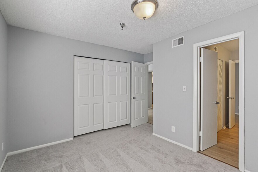 More Photos Of 4610 N Armenia Ave, Tampa Apartments For Sale