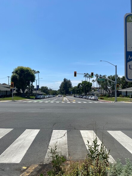 More Photos Of 220 W Big Springs Rd, Riverside Schools For Sale