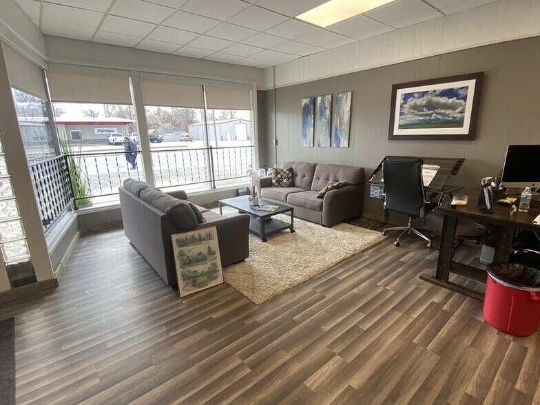 More Photos Of 4015 1st Ave S, Billings Freestanding For Lease
