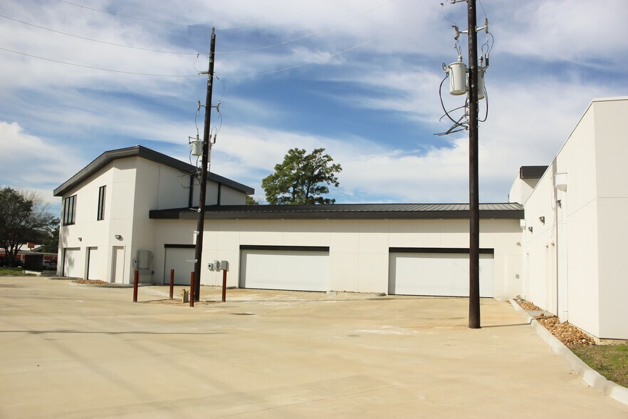 More Photos Of 10931 Ocean City Blvd, Houston Auto Dealership For Lease