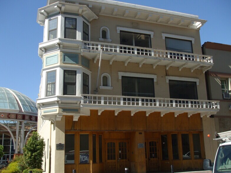 More Photos Of 125 Bridge Pl, Stockton Office For Lease