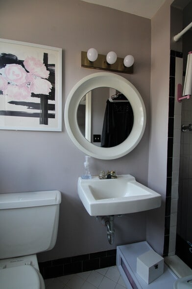 More Photos Of 143 Chenoweth Ln, Louisville Freestanding For Lease