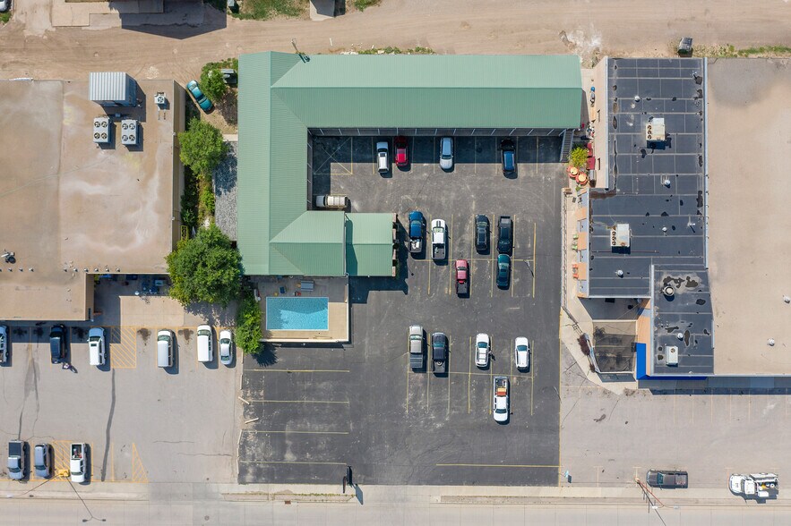 More Photos Of 518 National St, Belle Fourche Hotel For Sale