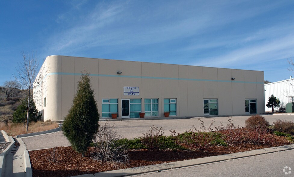 More Photos Of 3410-3414 Fillmore Ridge Hts, Colorado Springs Light Manufacturing For Lease