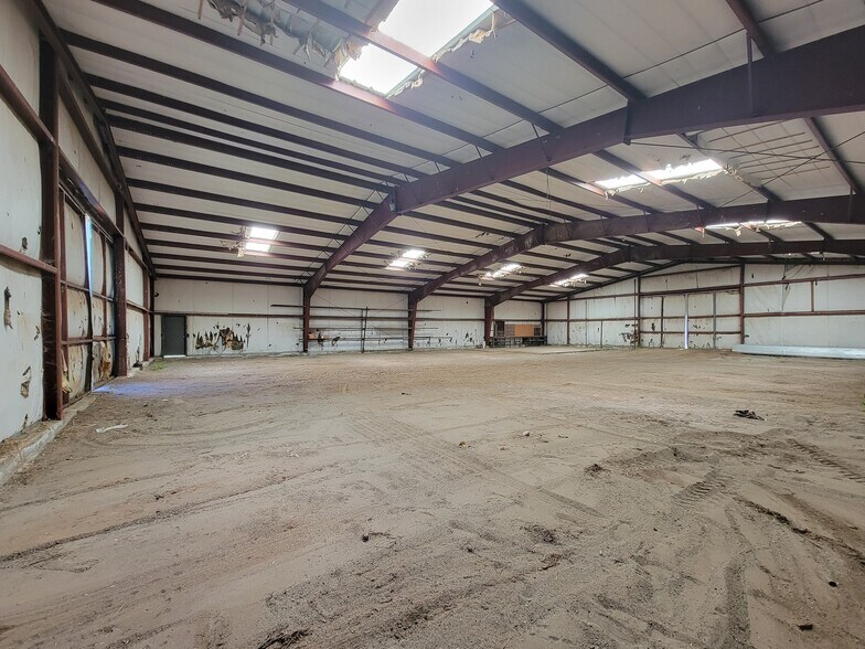 More Photos Of 2984 Sweetwater Pk dr, Garden City Industrial For Lease