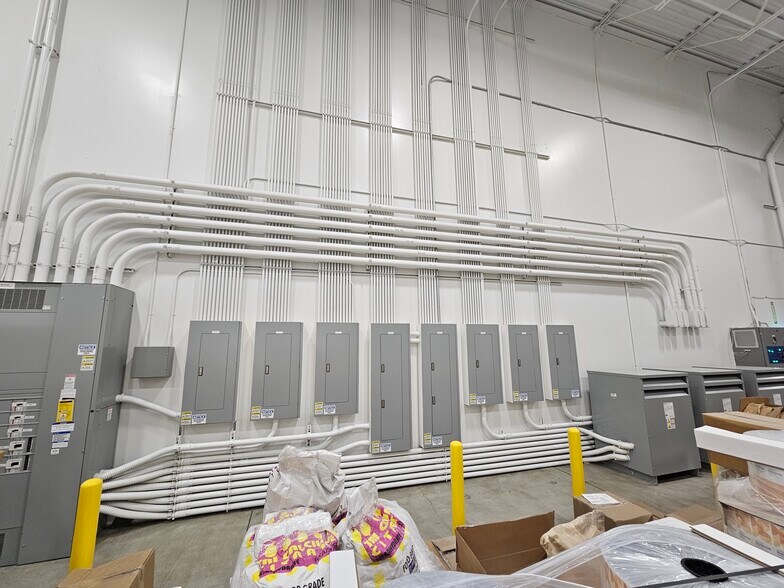 More Photos Of 657 North 1500 West, Orem Specialty For Lease