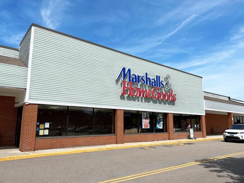 More Photos Of 91 Point Judith Rd, Narragansett Unknown For Lease