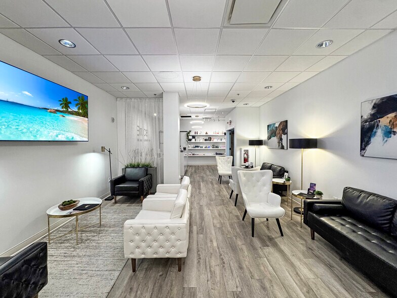 More Photos Of 160 MacGregor Pines Dr, Cary Medical For Sale