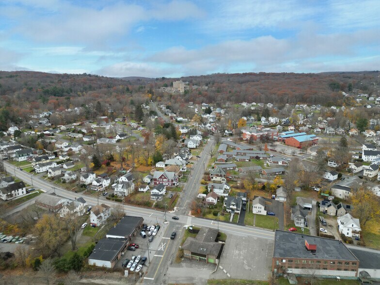 More Photos Of 95 New Litchfield St, Torrington Medical For Sale