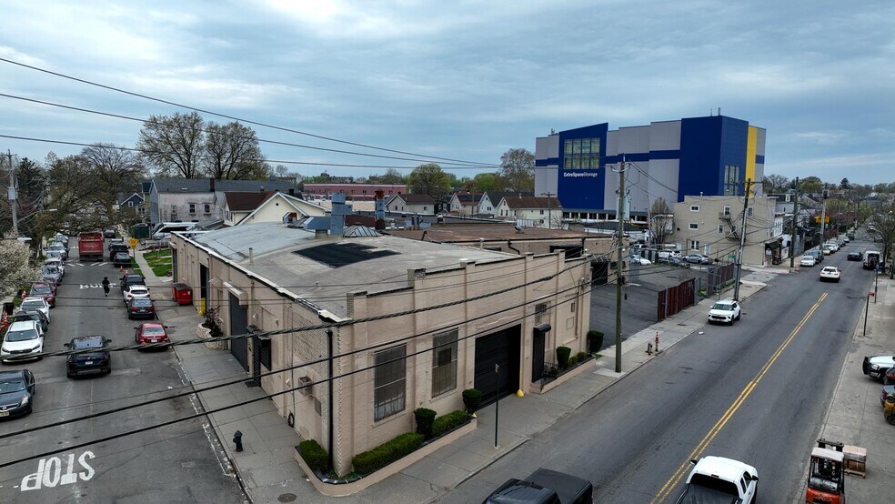 More Photos Of 2560 Richmond Ter, Staten Island Service For Sale