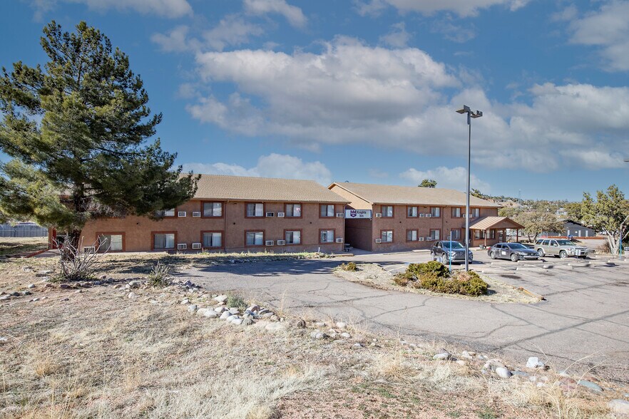 More Photos Of 101 W Phoenix St, Payson Hotel For Sale