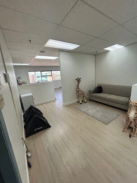 More Photos Of 6251 Graybar Rd, Richmond Warehouse For Lease