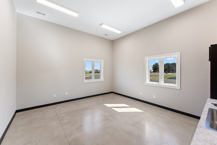 More Photos Of 280 Cr-325 E, Valparaiso Warehouse For Sale