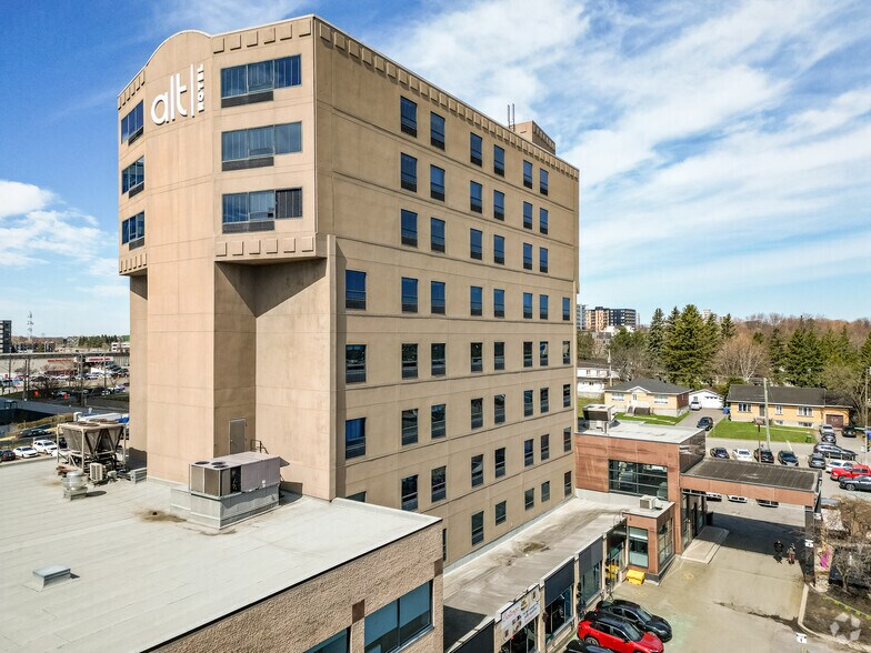 More Photos Of 1200 Germain-des-Pres, Québec Hotel For Lease