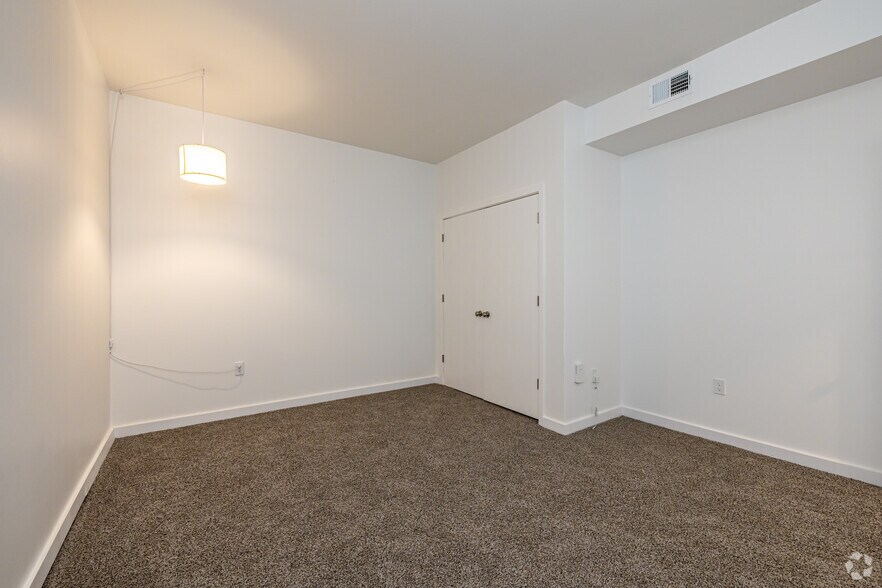 More Photos Of 401 Charlotte St, Kansas City Apartments For Sale