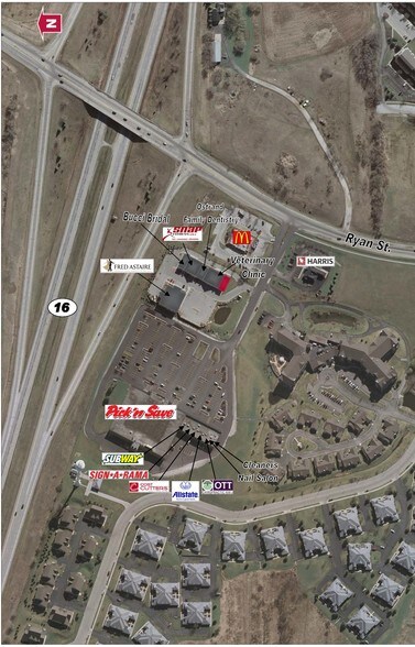 More Photos Of 615-617 Ryan St, Pewaukee General Retail For Sale