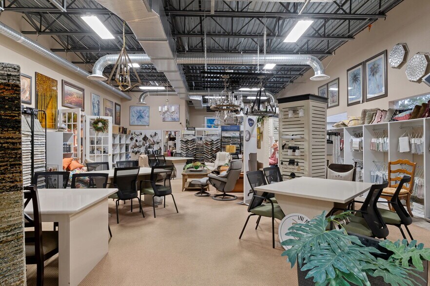 More Photos Of 97 W Gulf To Lake Hwy, Lecanto Freestanding For Sale