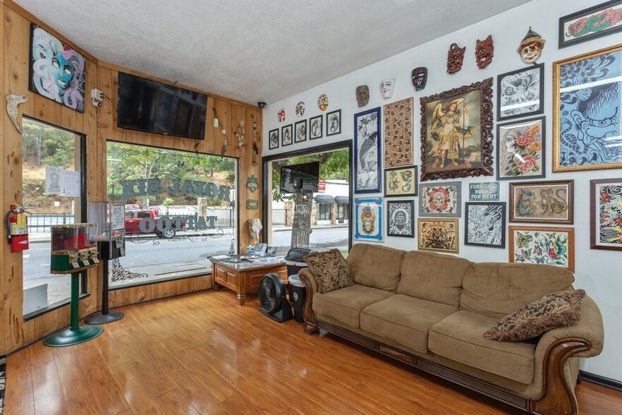 More Photos Of 537 Main St, Placerville Freestanding For Sale