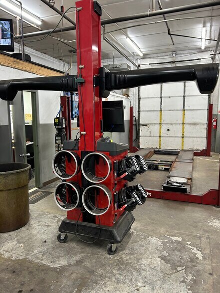 More Photos Of 7611-7615 Rickenbacker Dr, Gaithersburg Flex For Lease