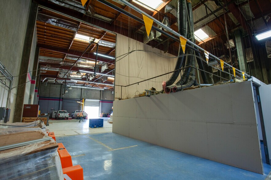More Photos Of 16119-16125 E Gale Ave, City of Industry Warehouse For Sale