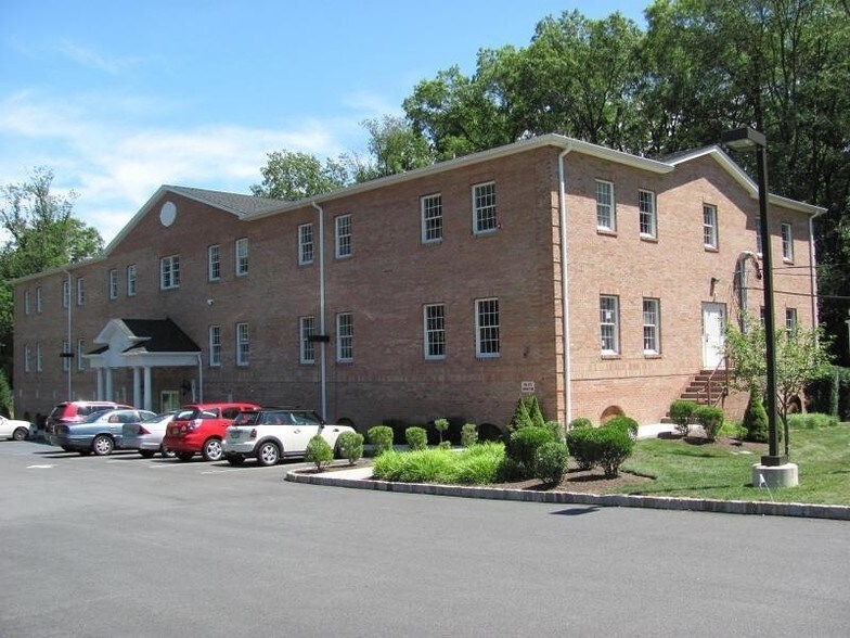 More Photos Of 7 Industrial Rd, Pequannock Office For Lease