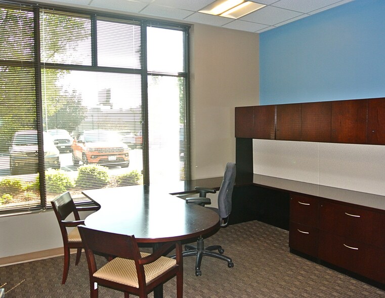 More Photos Of 15404 E Springfield Ave, Spokane Valley Office For Lease