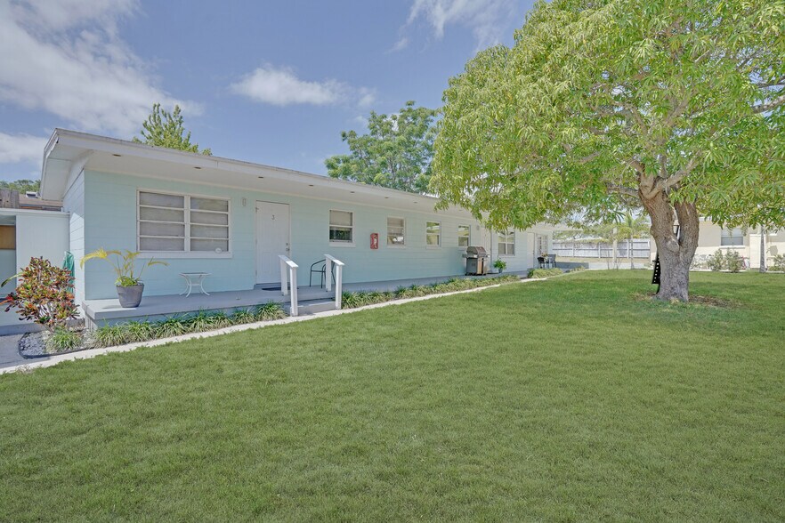 More Photos Of 511 N 2nd St, Fort Pierce Apartments For Sale