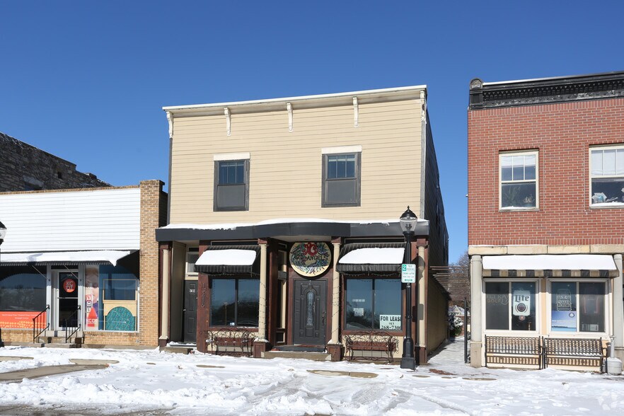 More Photos Of 13416 Santa Fe Trail Dr, Lenexa Storefront Retail Office For Lease