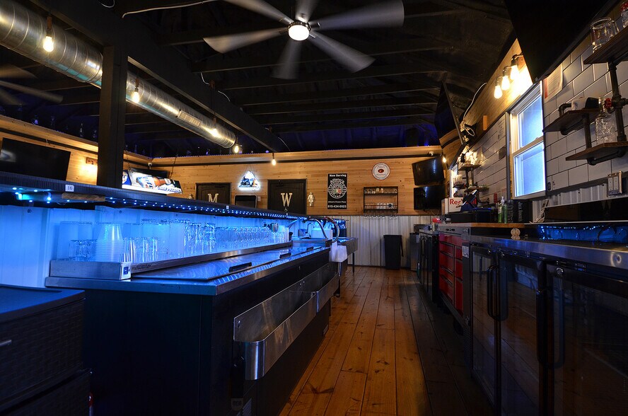 More Photos Of 818 N Shabbona St, Streator Restaurant For Sale