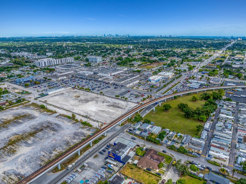 More Photos Of 3000 NW 79th St, Miami Auto Repair For Sale