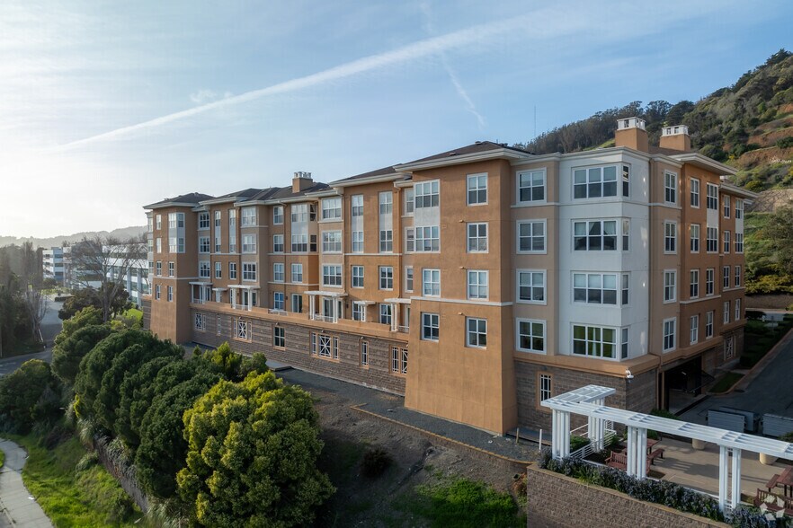More Photos Of 1 Crescent Way, San Francisco Apartments For Lease