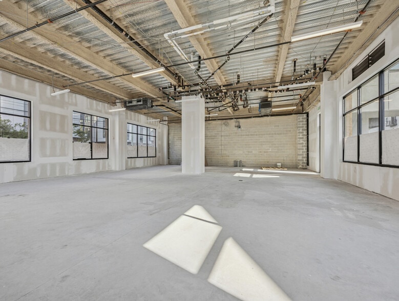 More Photos Of 700 N Delaware Ave, Philadelphia Apartments For Lease