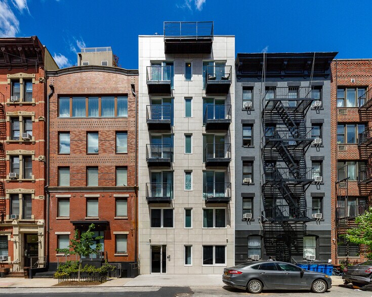 Primary Photo Of 231 W 20th St, New York Apartments For Sale